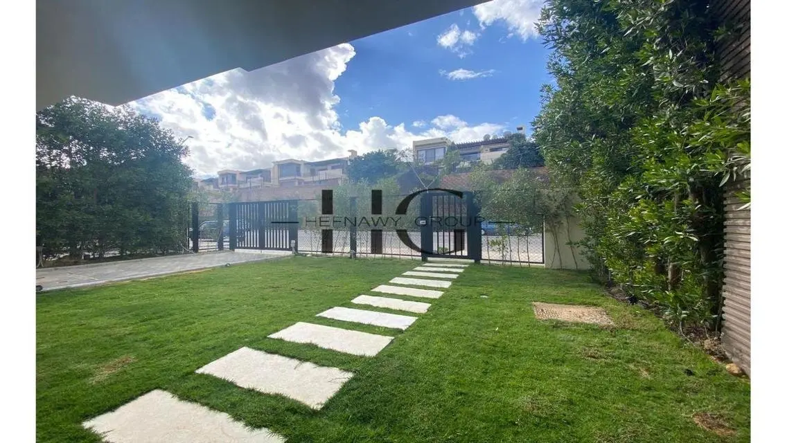 Prime Location With Wardrobes And Shutters