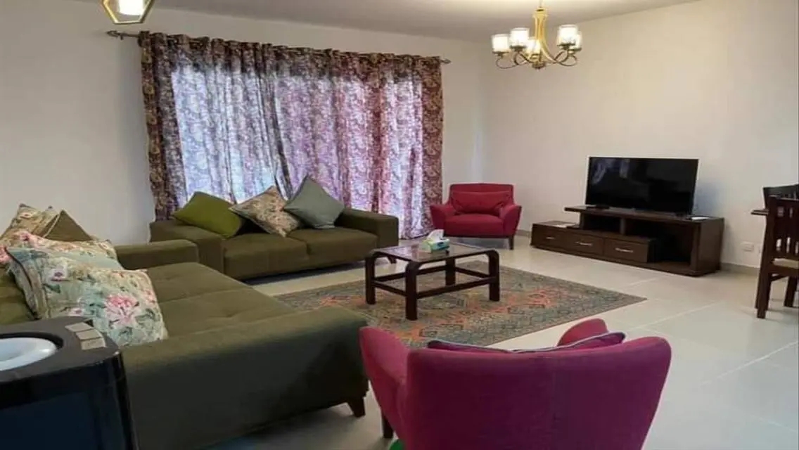 Ground Chalet + Garden For Rent In Marina Marassi