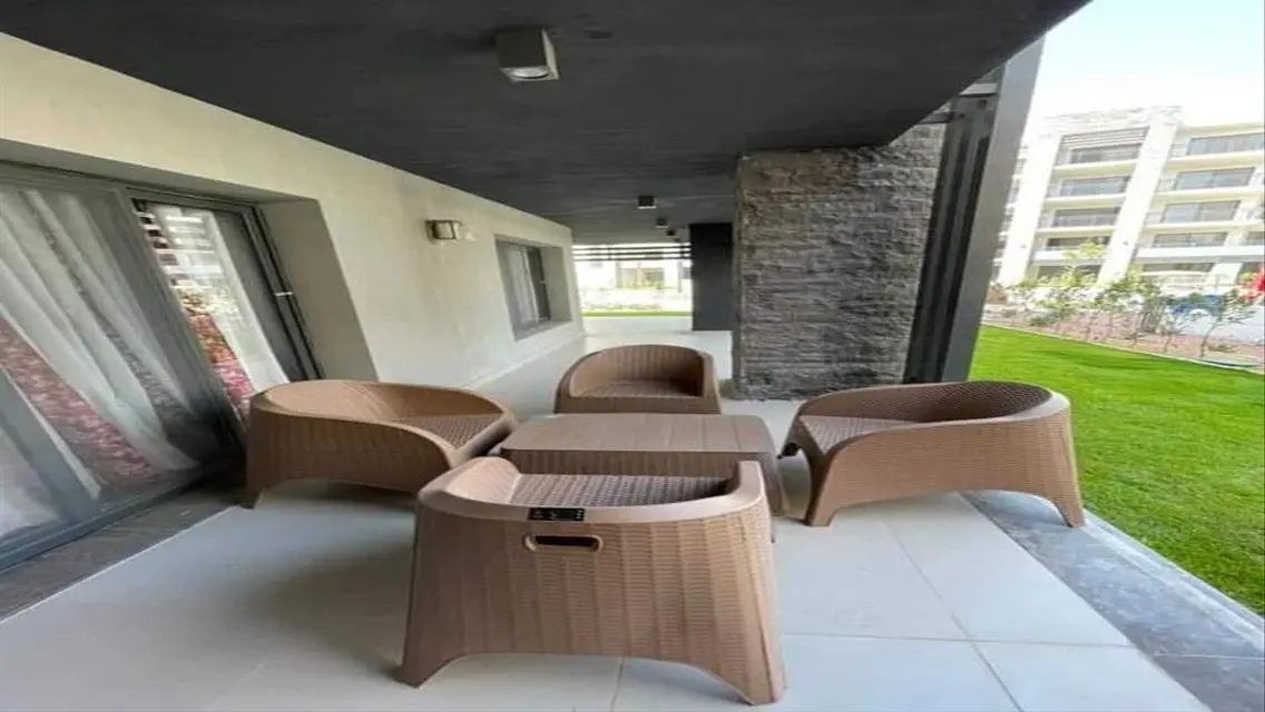 Ground Chalet + Garden For Rent In Marina Marassi