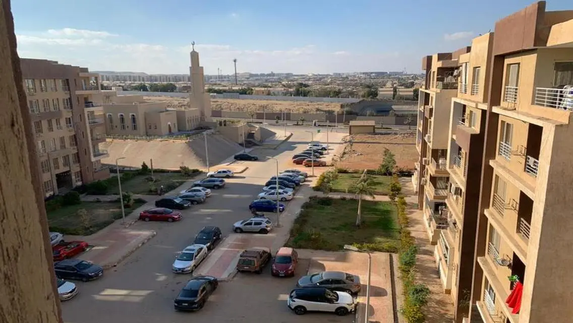 شقه الايجار الفاضى فى كمبوند دار مصر حدايق اكتوبر