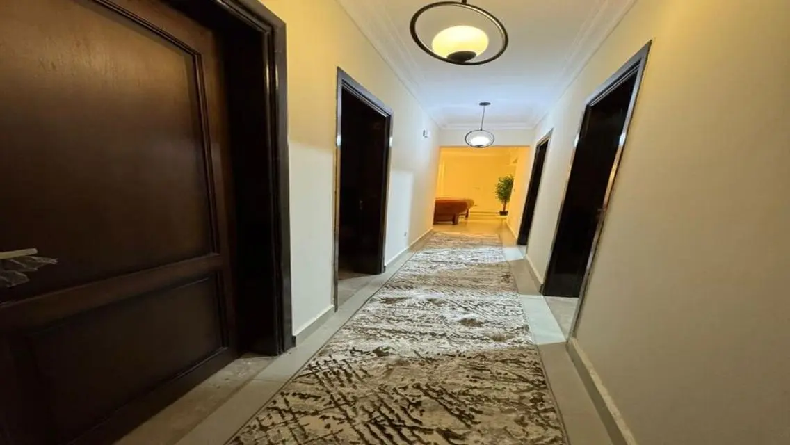 شقه الايجار المفروش فى كمبوند جنه2 الشيخ زايد