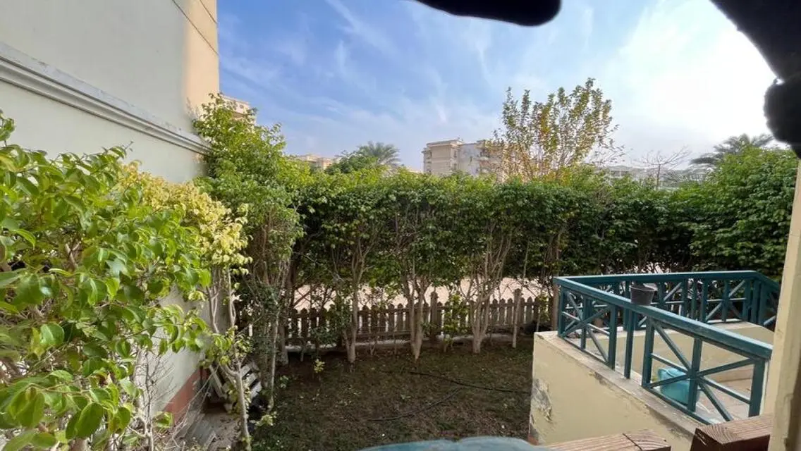شقه مميزه للبيع في الخمايل الشيخ زايد حديقه خاصه  