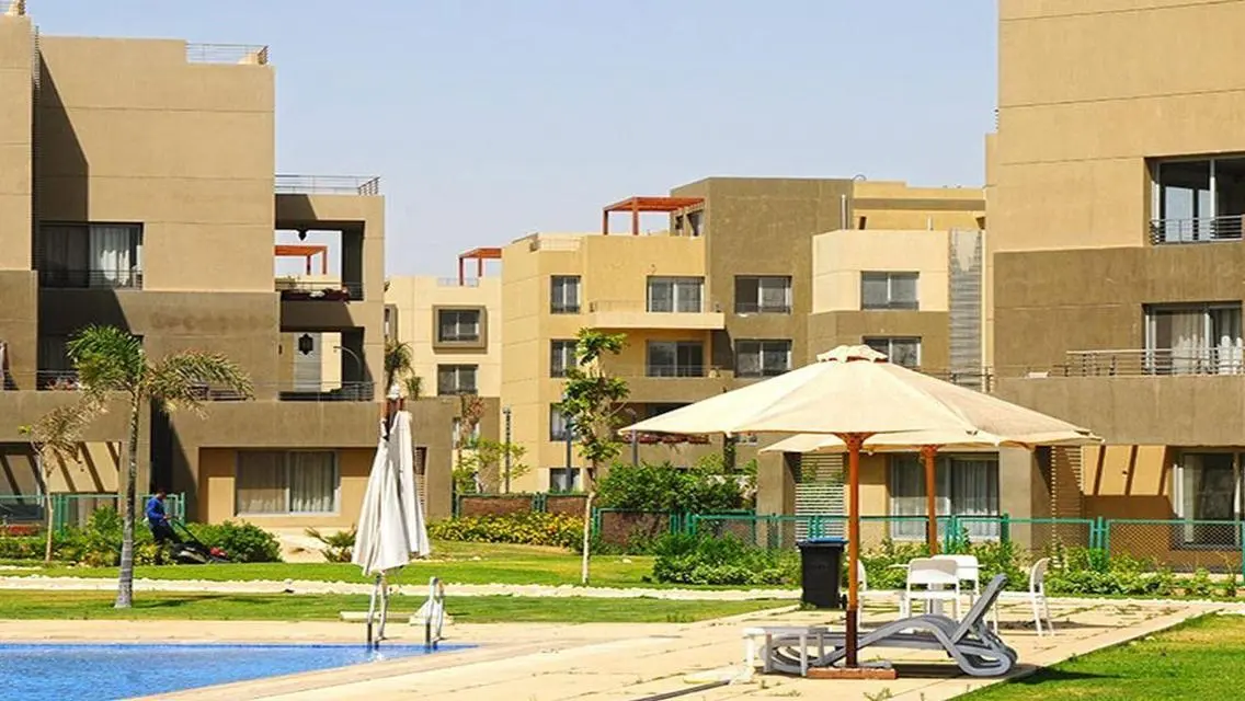 Finished apartment with garden in Palm Parks