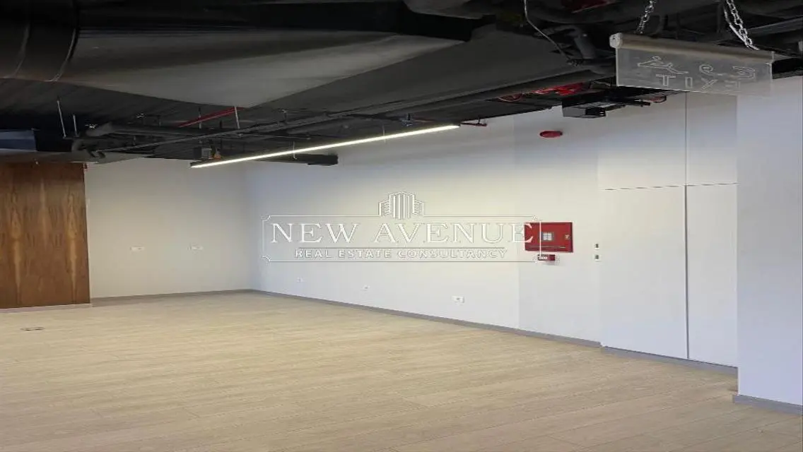 Fully finished office in Mivida