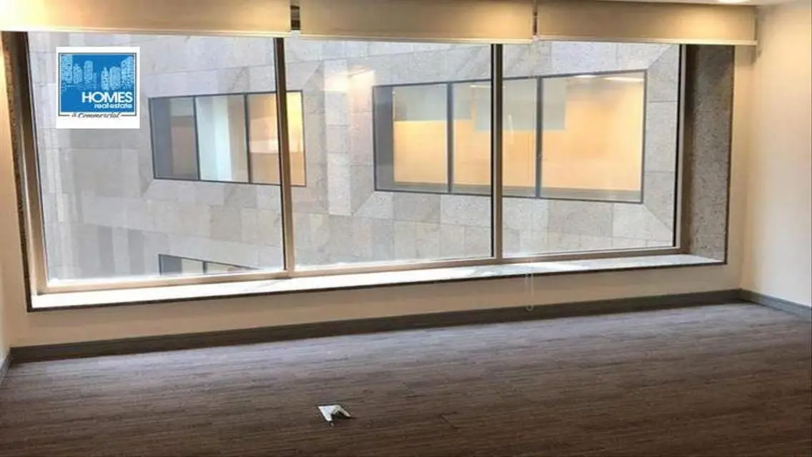office space for rent 680sqm fully finished    .