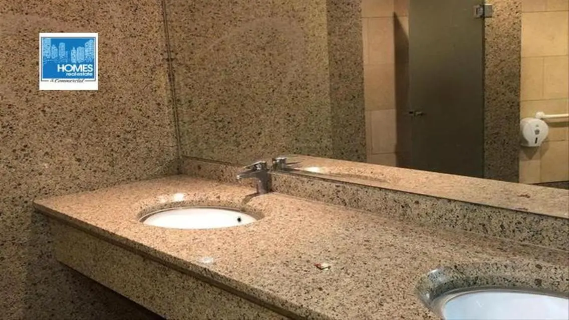 office space for rent 680sqm fully finished    .