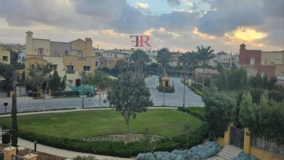 Twin House for rent in mivida below market price