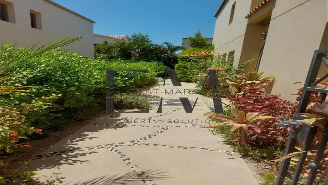 Villa for sale in Moon Valley, South Investors