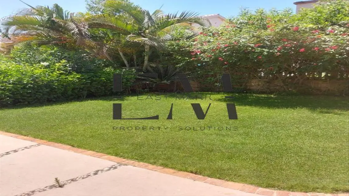 Villa for sale in Moon Valley, South Investors