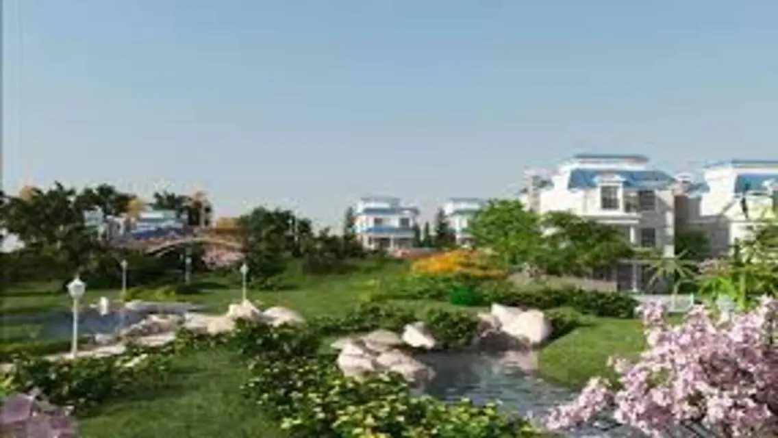 Own your Lake House 220 m at MV with 5% DP