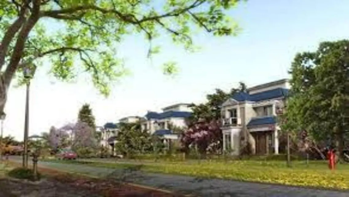 Own your Lake House 220 m at MV with 5% DP