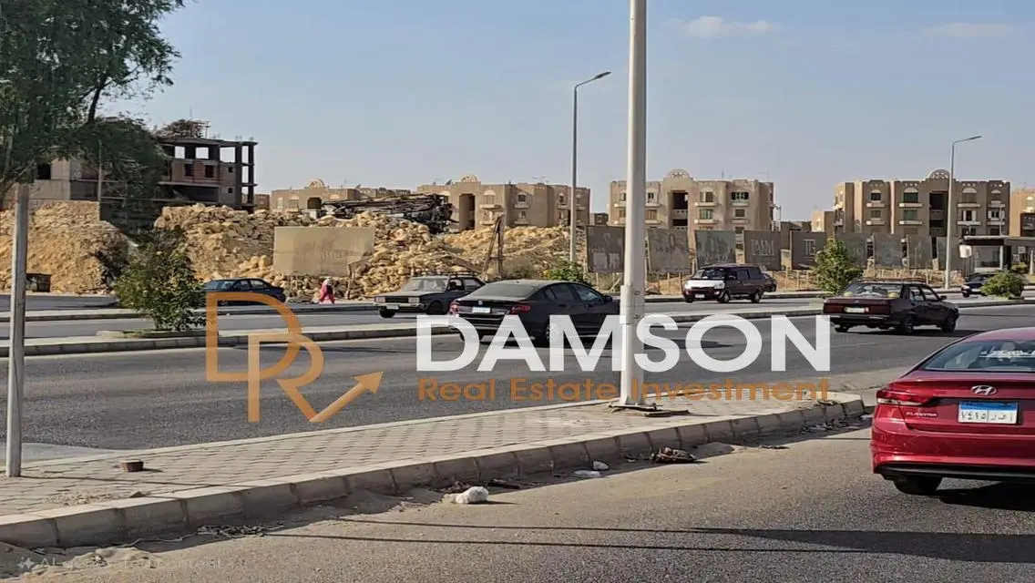 للبيع ارض مول تجارى ادارى بالشروق امام مدينتى3