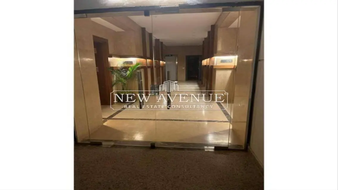 Trio Garden Duplex with Garden and Pool ready to move