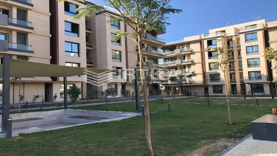 ادفع 10% و استلم شقتك خلال 4 شهور بجانب AUC