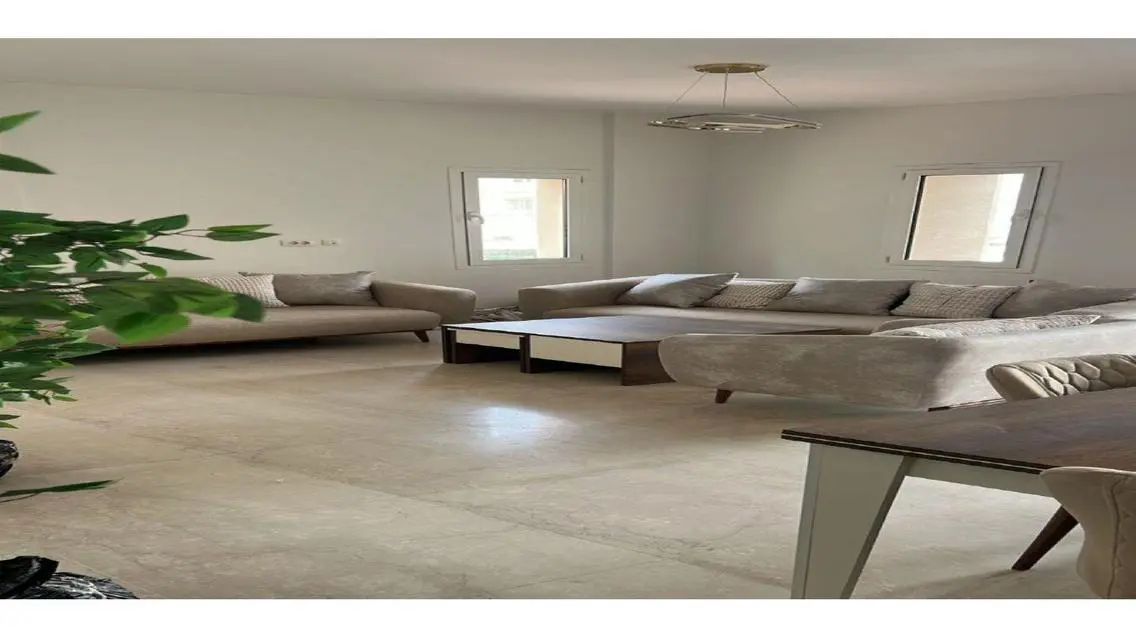 First residence  Apartment for rent - Mivida
