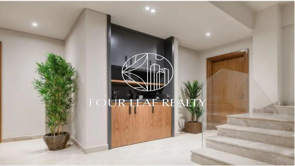 Ultra deluxe stand villa with kitchen and Acs