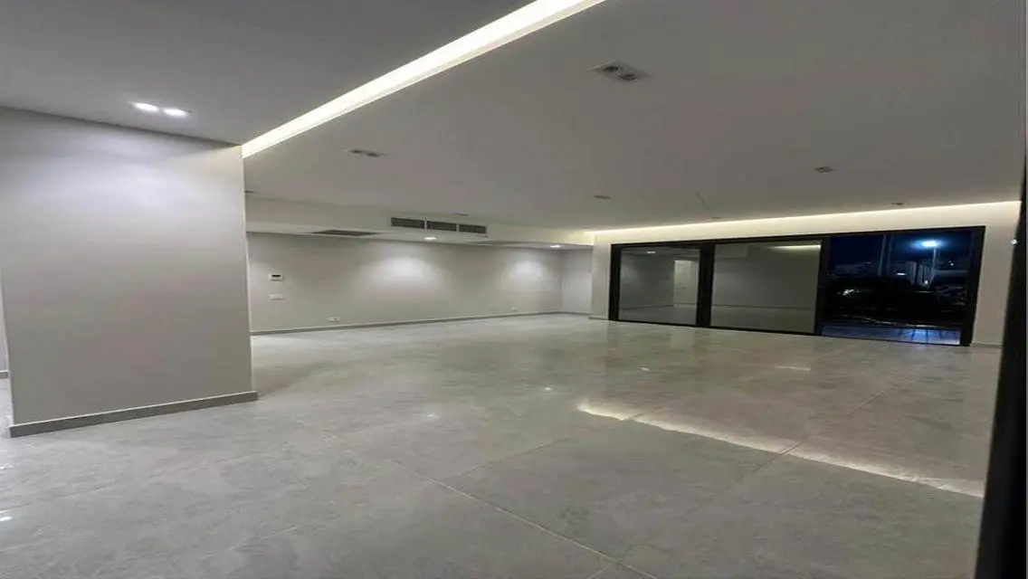 Finished Ready to move apartment in beverlly