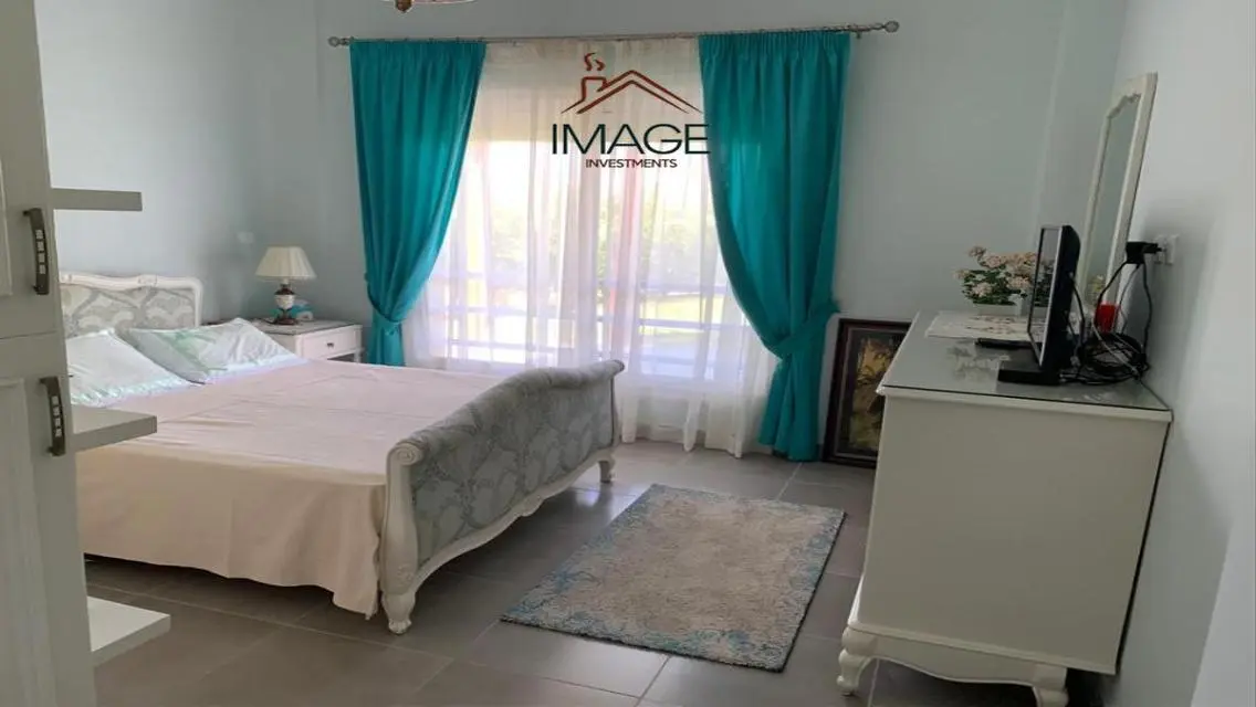 Chalet for sale directly on the lake - amwaj