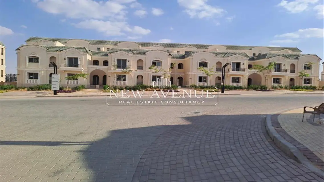 Duplex with private garden for sale in L’avenir