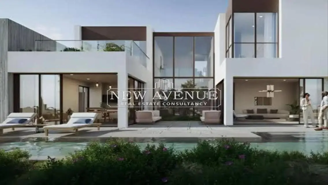 Townhouse overlooking landscapes In a prime location