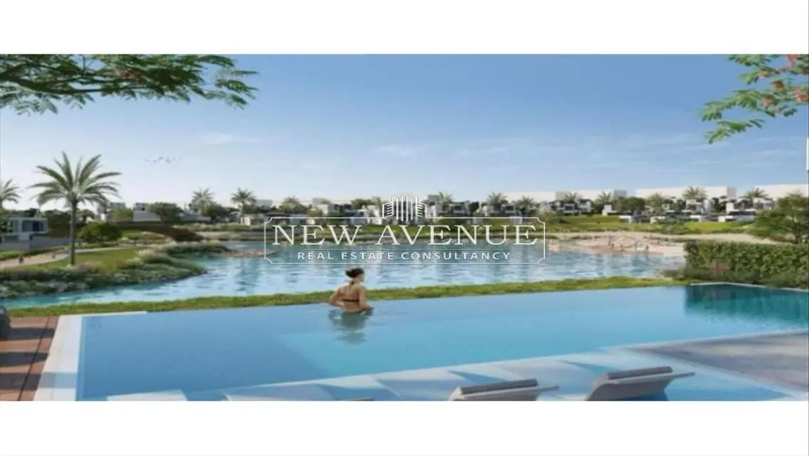 Townhouse overlooking landscapes In a prime location