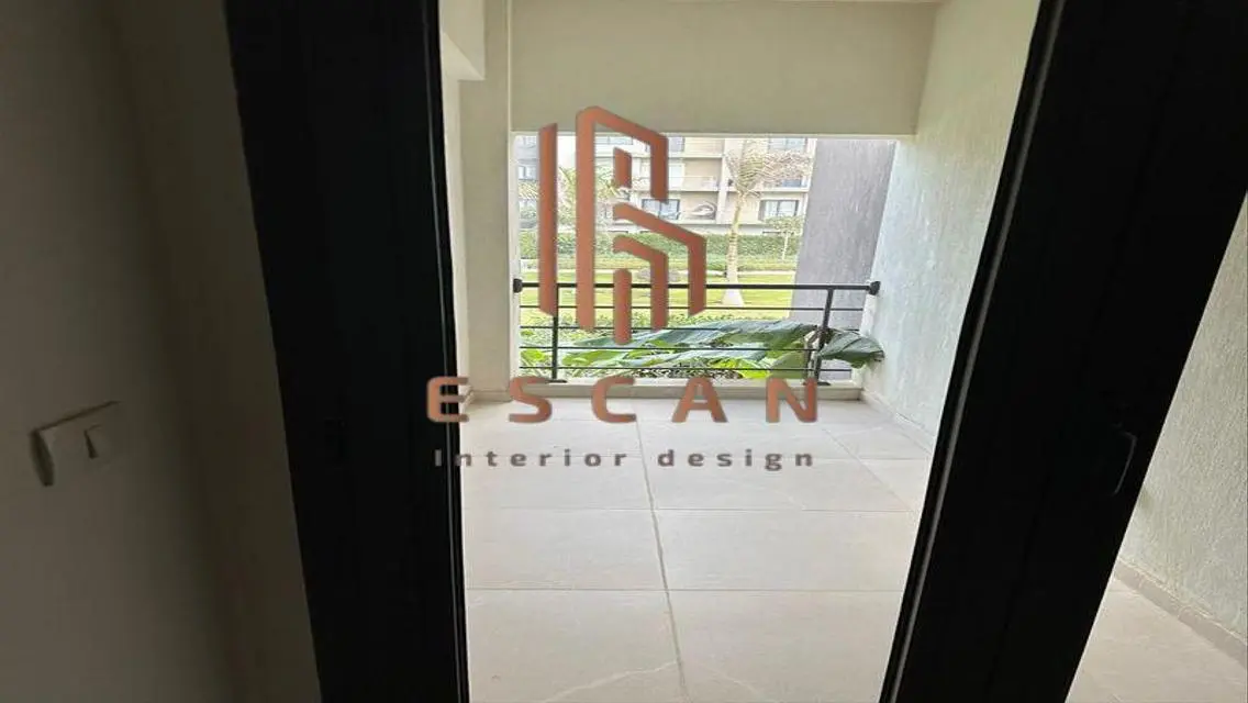 Apartment for rent in Fifth Square Compound, 205m