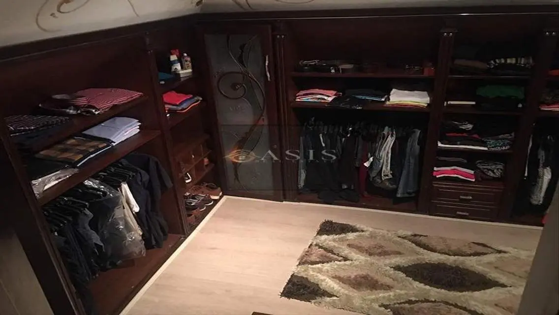 تاون هاوس للبيع  فى كمبوند مينا فى الشيخ ذايد