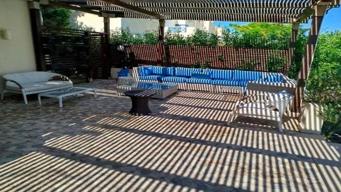 فيلا للبيع في ستيلا سيدي عبد الرحمن الساحل الشمالي