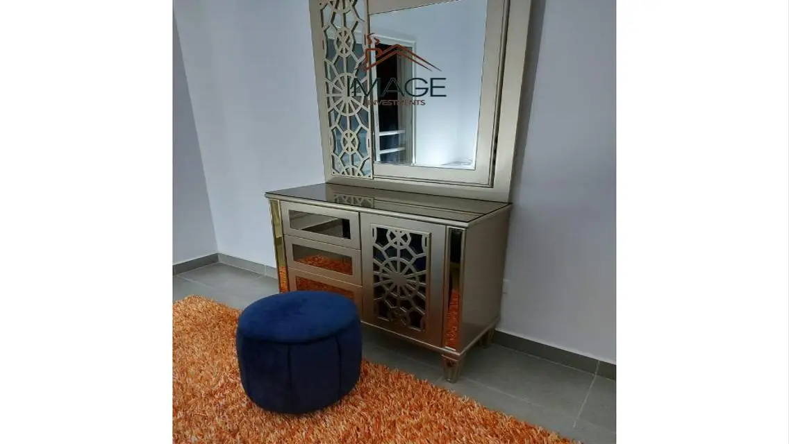 under market price for sale chalet  first floor