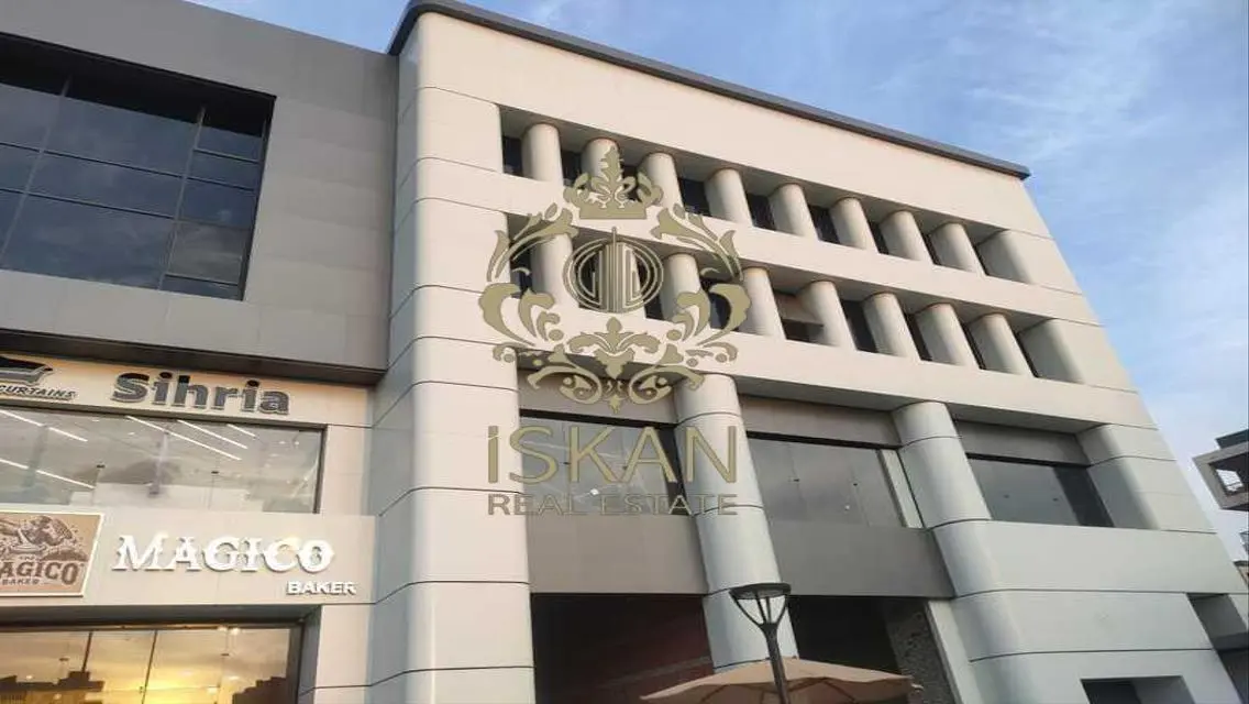محل للايجار بموقع مميز جدا باقل سعر في الماركت