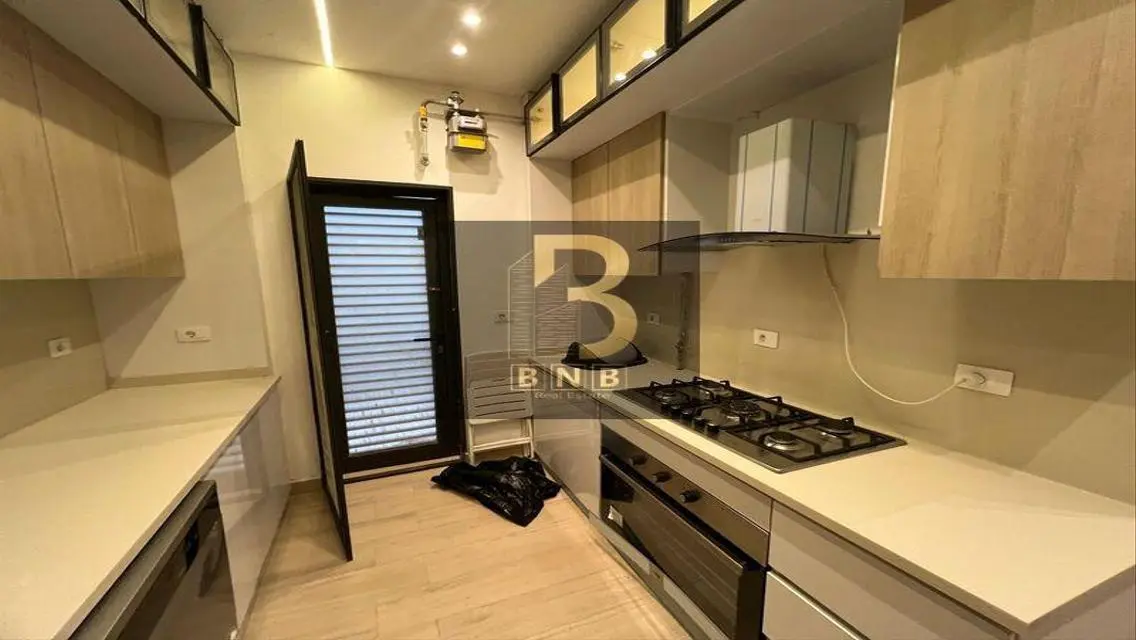 Luxury Villa with Private Pool and Garden in the Heart of the City