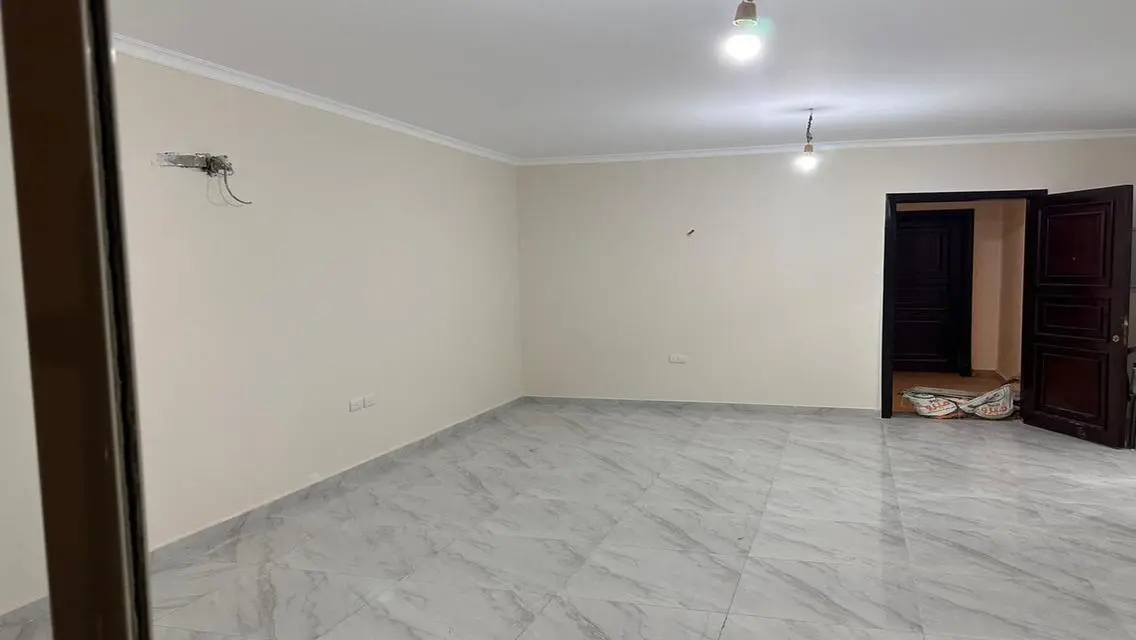 Luxury Apartment with Shared Pool in the Heart of the City