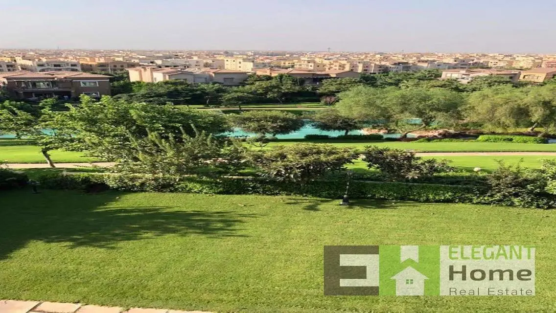 شقة فاخرة بمساحة 700 متر في قلب المدينة