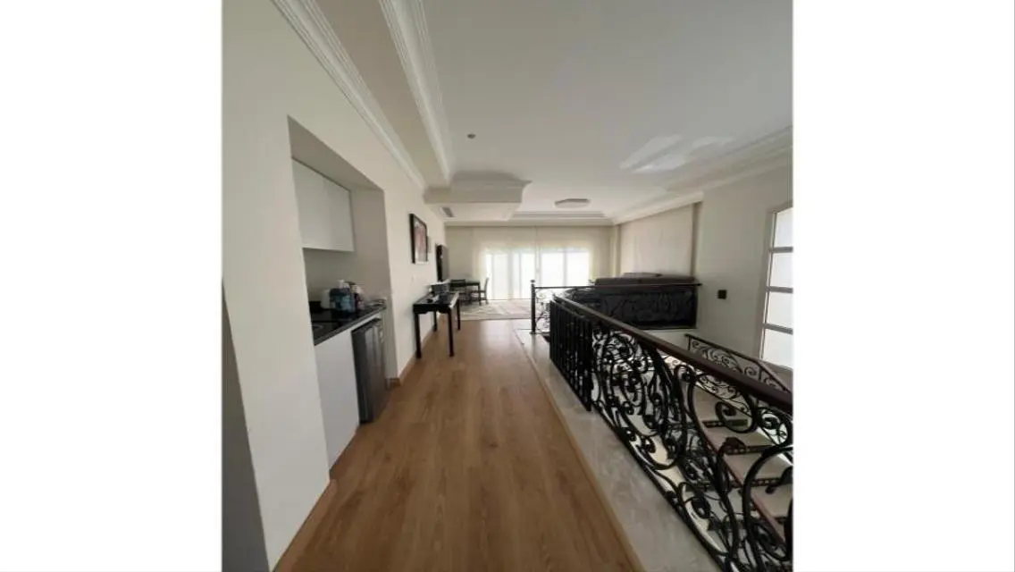Luxurious 450 sqm Apartment in the Heart of the City