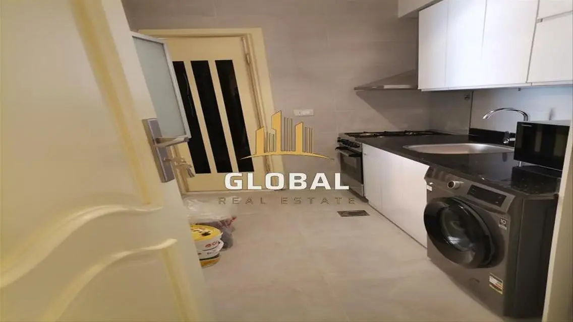 Luxury Apartment in Hyde Park - Price 35000