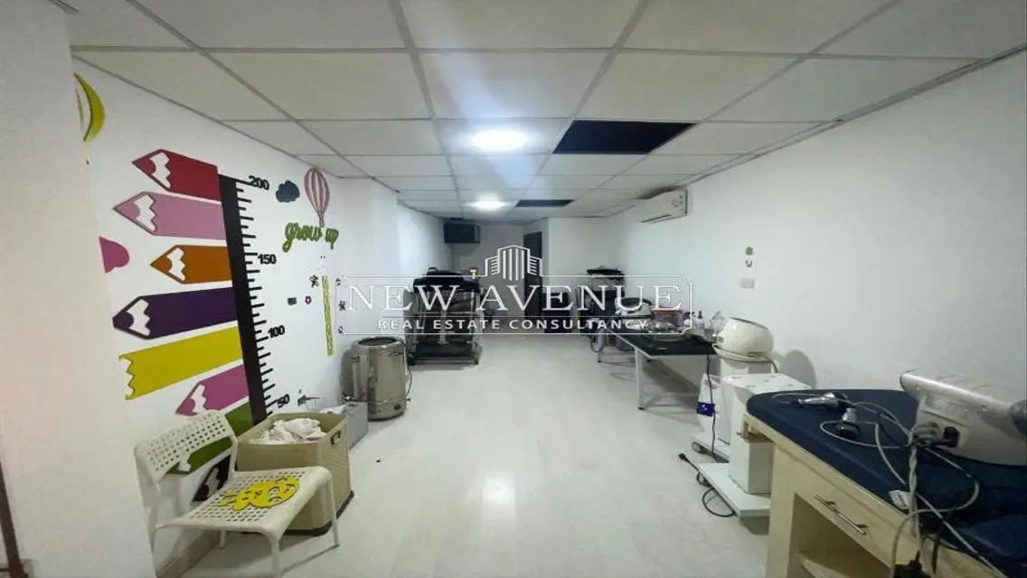 عيادة جاهزة للتشغيل 310م للإيجار بالقاهرة الجديدة