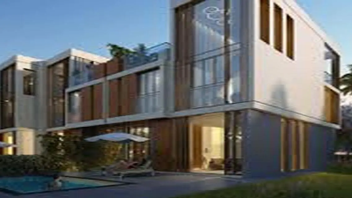 Modern Apartment with Balcony and Shared Pool in Prime Location