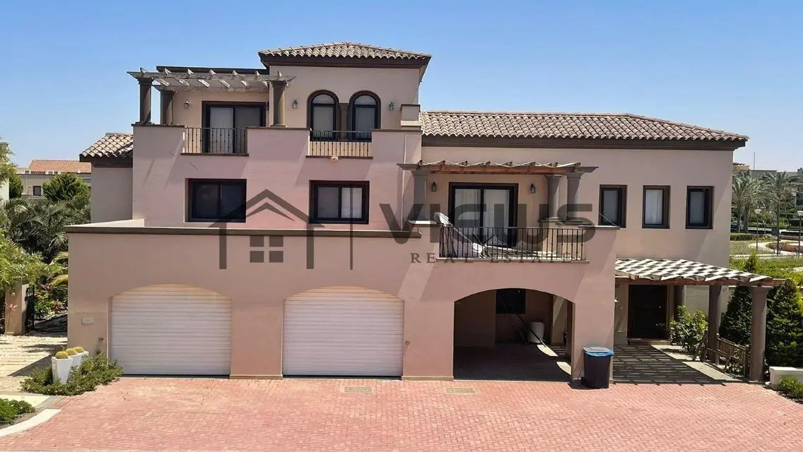 Own your villa with privet pool in Marassi