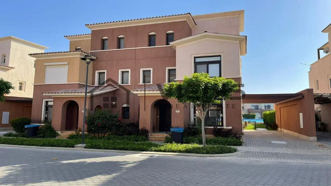 Own your villa with privet pool in Marassi