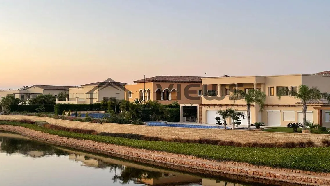 Own your villa with privet pool in Marassi