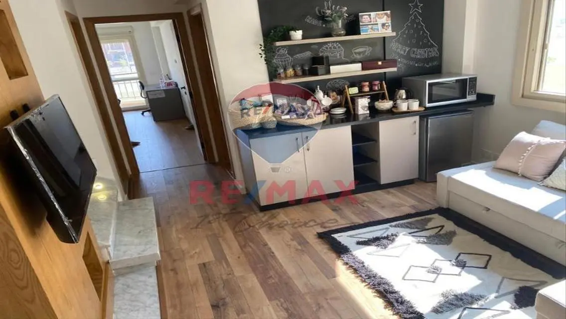 Astonishing Twin House Patio 5 East for Sale