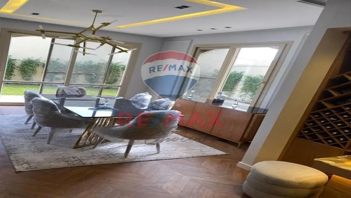 Astonishing Twin House Patio 5 East for Sale