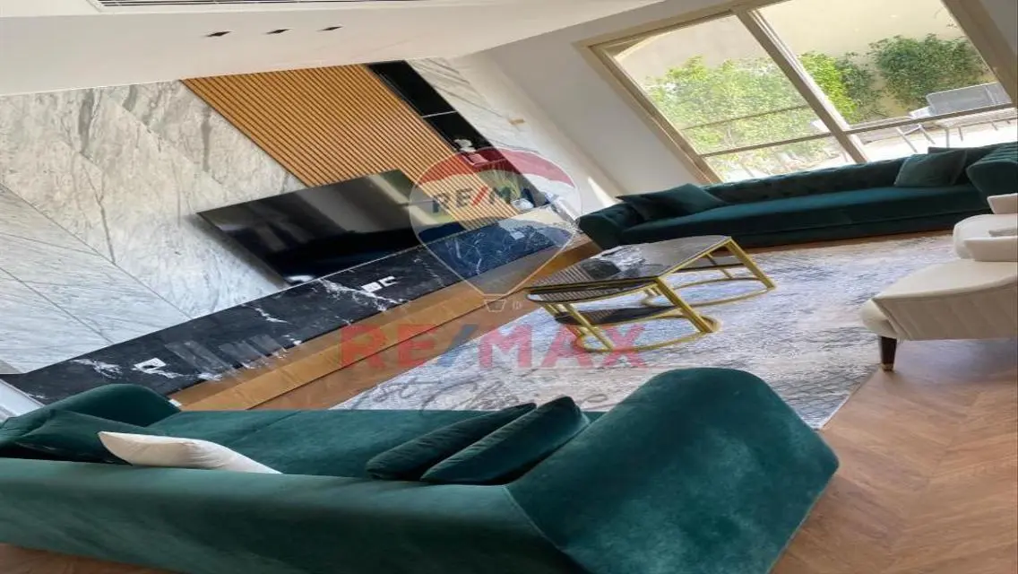 Astonishing Twin House Patio 5 East for Sale