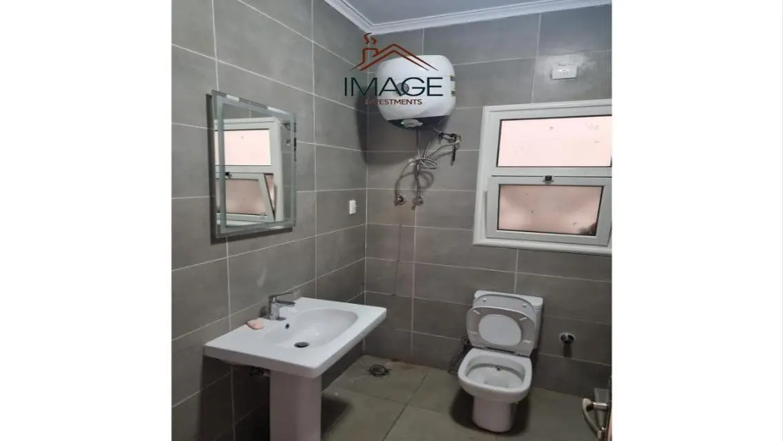 Directly on pool chalet for sale 2nd floor - Amwaj