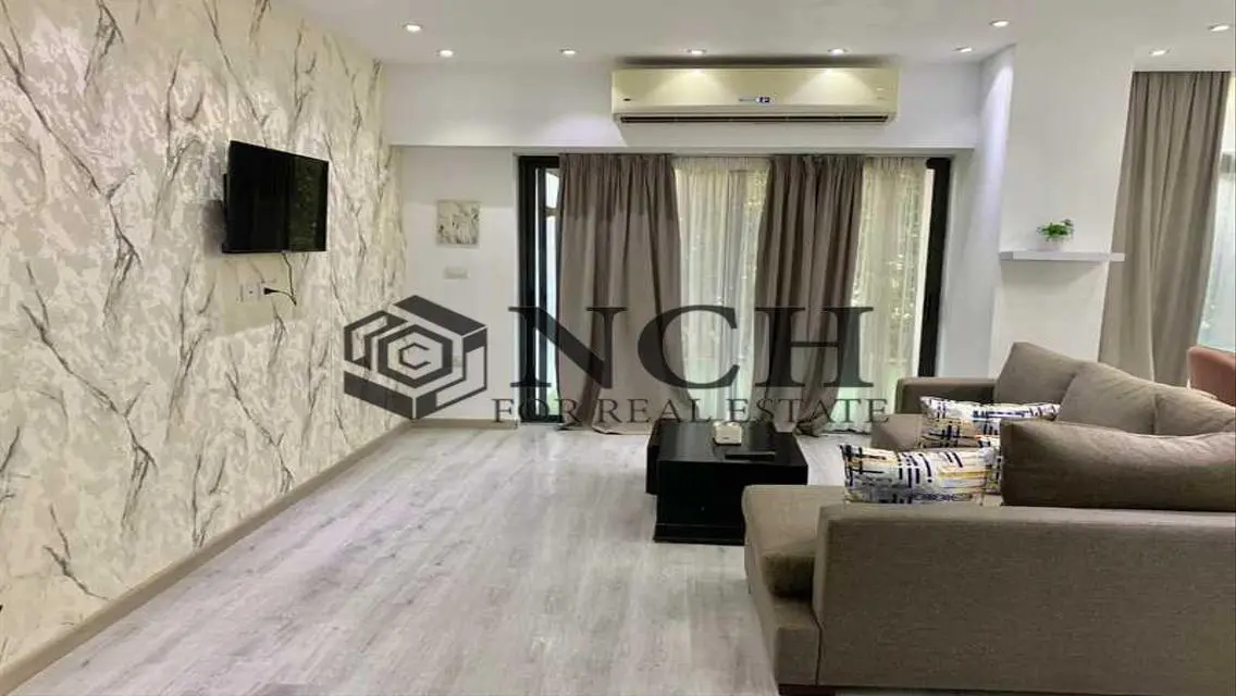 FULLY FURNISHED APARTMENT FOR RENT IN LAKE VIEW .