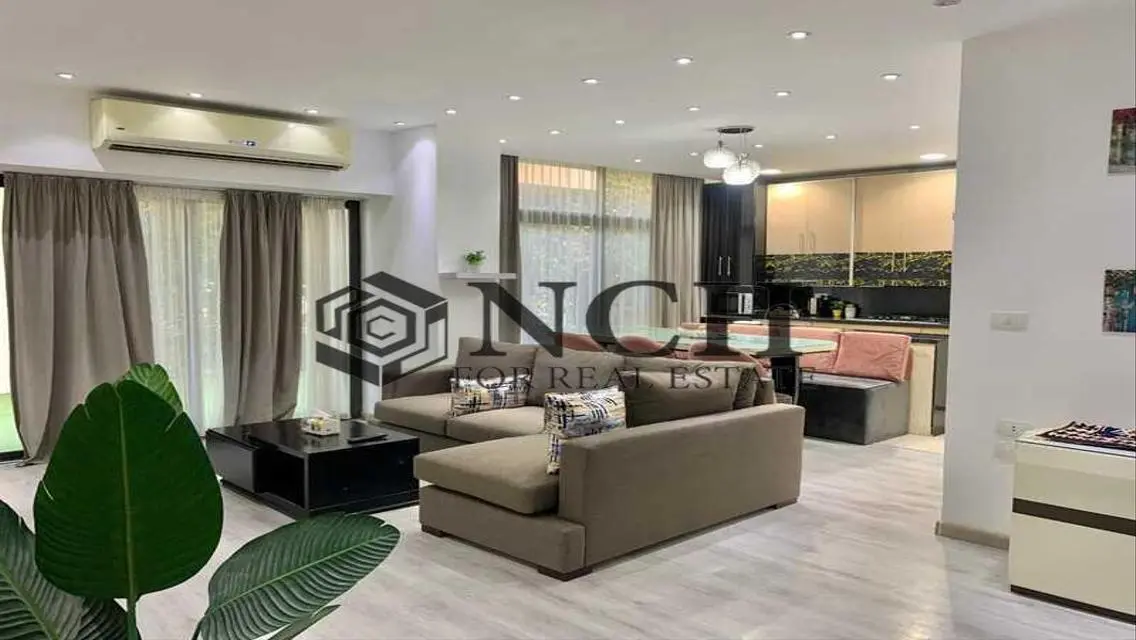 FULLY FURNISHED APARTMENT FOR RENT IN LAKE VIEW .