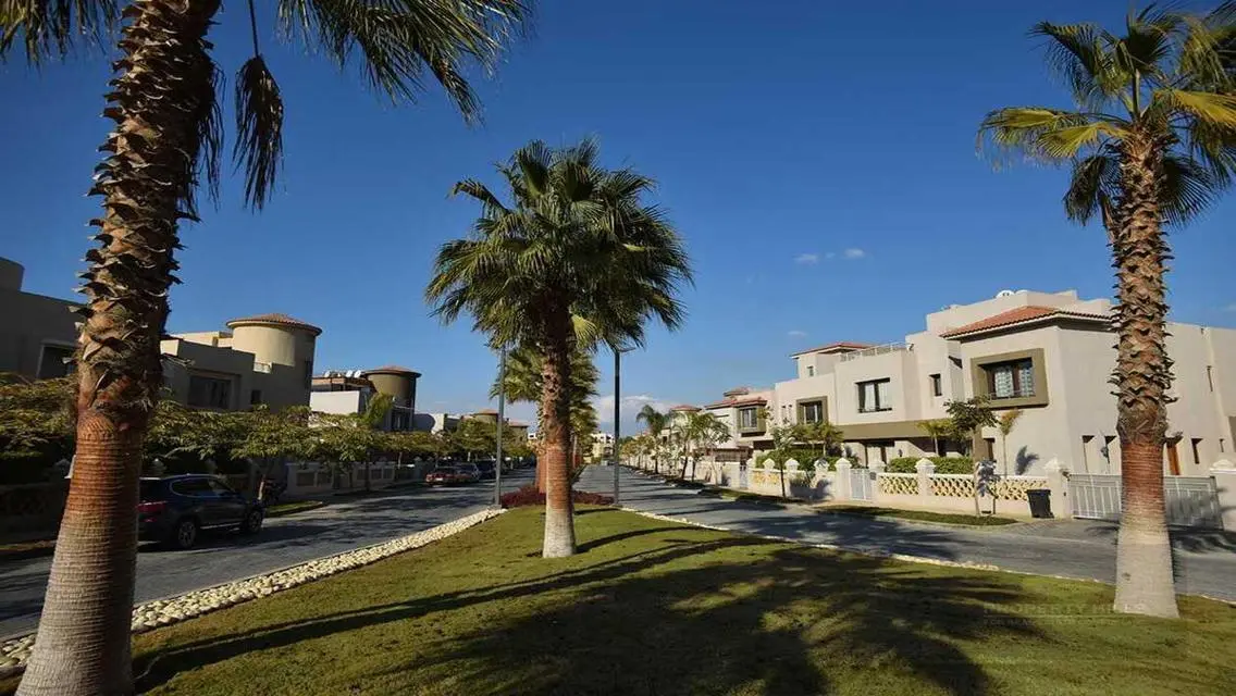 Luxury Villa in Golf Views with 5-Star Amenities