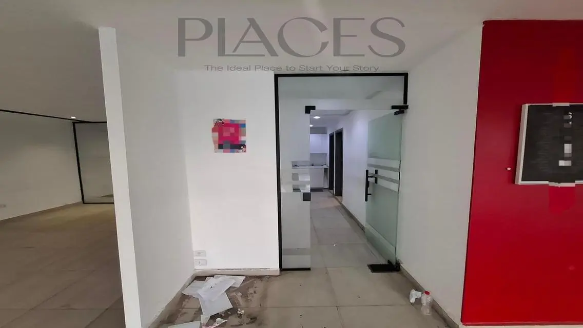 مساحه اداريه 350م للايجار  في DownTown