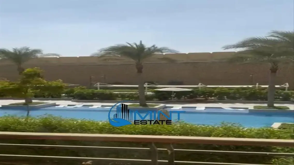 Direct On Pool Apartment 3 Bedrooms In Uptown