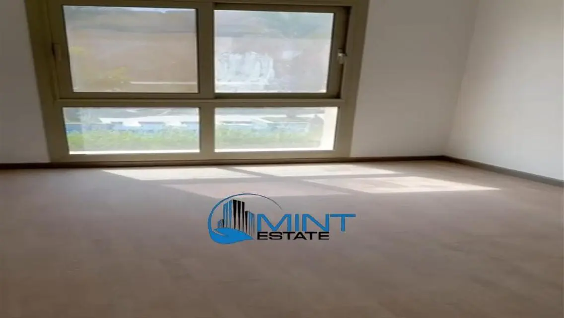 Direct On Pool Apartment 3 Bedrooms In Uptown